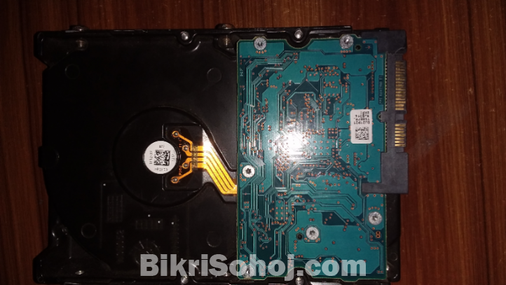 Hard disk drive(HDD)